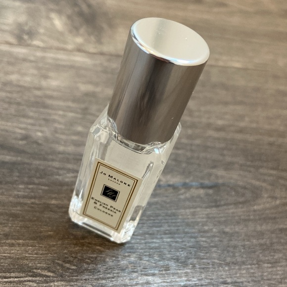 Jo Malone English pear and freesia - Picture 4 of 4